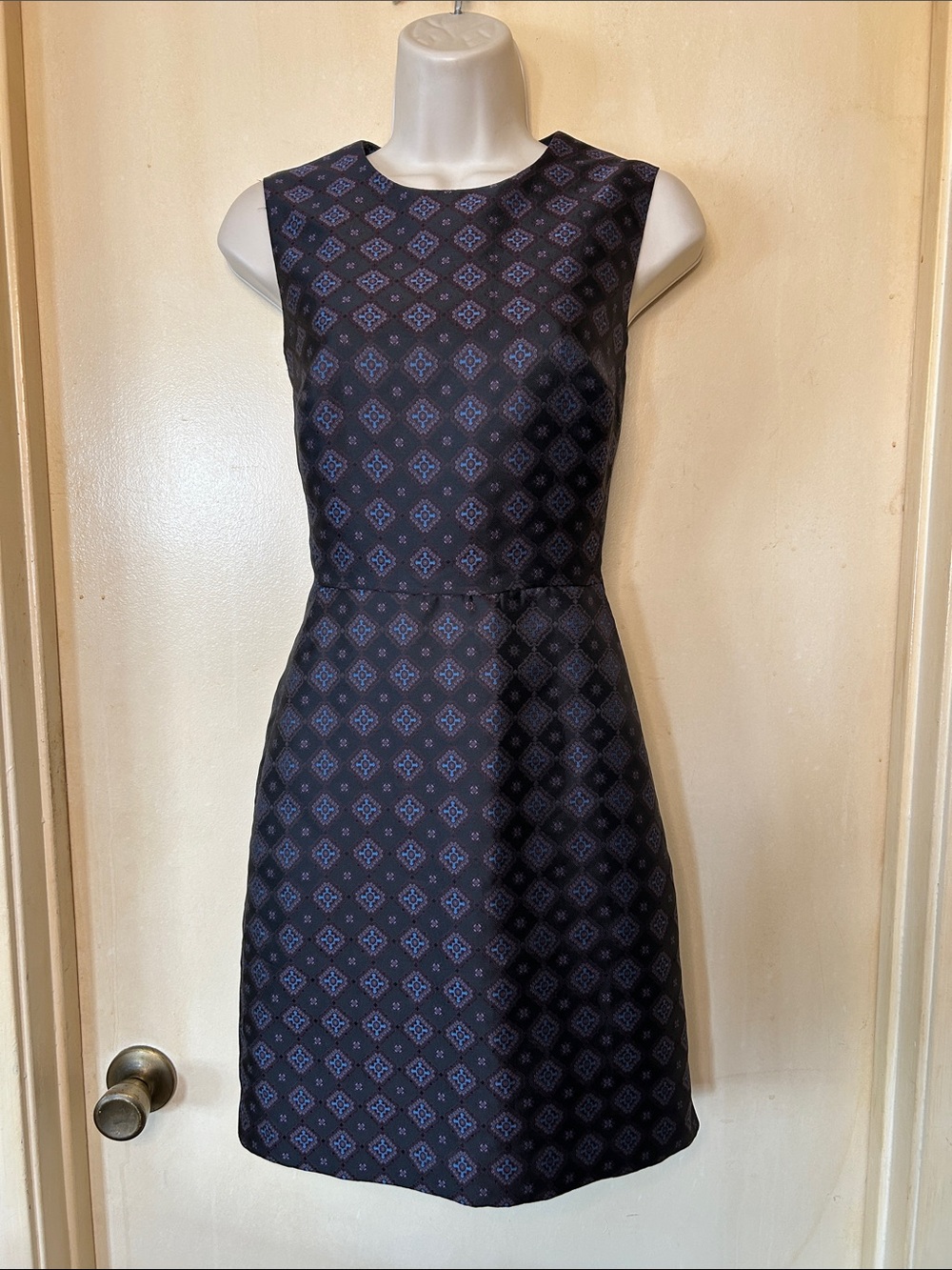 Warehouse Black and Blue Jacquard Patterned Sleeveless Mini Dress size 2